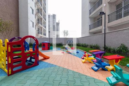 Apartamento para alugar com 38m², 2 quartos e 1 vaga Apartamento para alugar com 38m², 2 quartos e 1 vagaÁrea comum - Playground