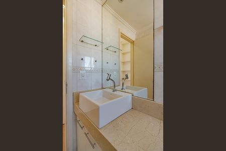 Apartamento para alugar com 64m², 2 quartos e 1 vaga Apartamento para alugar com 64m², 2 quartos e 1 vagaBanheiro da Suíte
