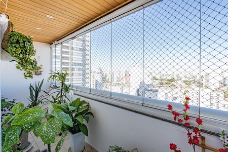 Apartamento para alugar com 64m², 2 quartos e 1 vaga Apartamento para alugar com 64m², 2 quartos e 1 vagaVaranda