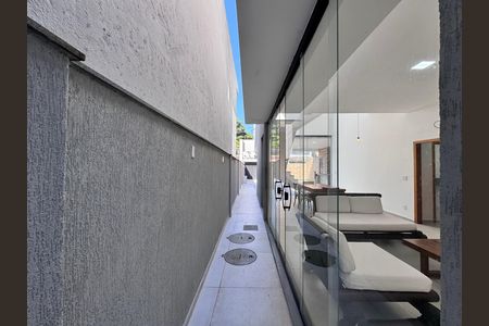 Área externa de casa de condomínio para alugar com 3 quartos, 227m² em Vargem Pequena, Rio de Janeiro