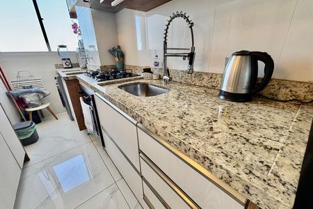 Apartamento à venda com 43m², 2 quartos e 1 vagaCozinha 