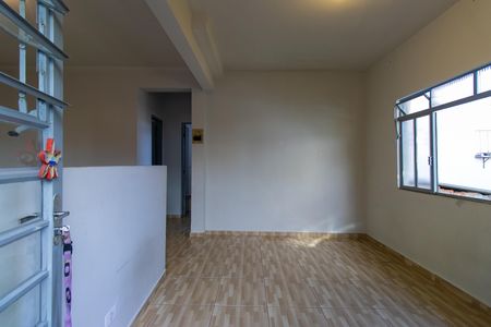Casa para alugar com 60m², 1 quarto e sem vaga Casa para alugar com 60m², 1 quarto e sem vagaSala