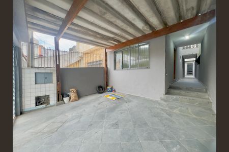 Garagem de casa à venda com 2 quartos, 145m² em Vila Augusta, Guarulhos