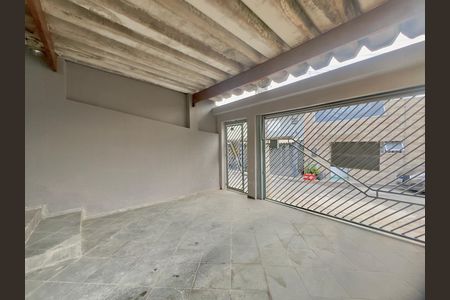 Garagem de casa à venda com 2 quartos, 145m² em Vila Augusta, Guarulhos