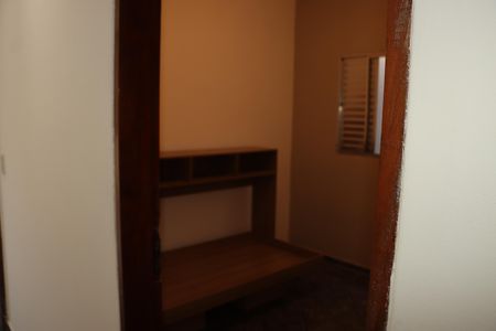 Casa para alugar com 2 quartos, 200m² em Jardim Guairaca, São Paulo
