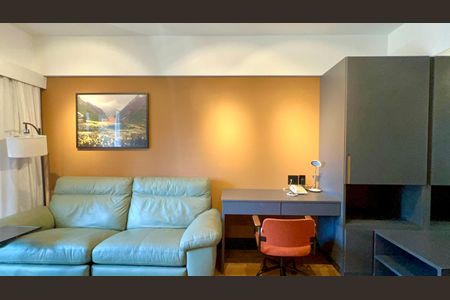 Sala de kitnet/studio para alugar com 1 quarto, 30m² em Vila Mariana, São Paulo