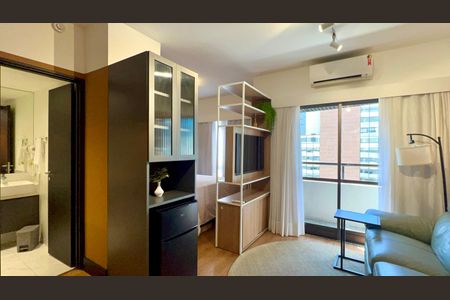 Sala de kitnet/studio para alugar com 1 quarto, 30m² em Vila Mariana, São Paulo