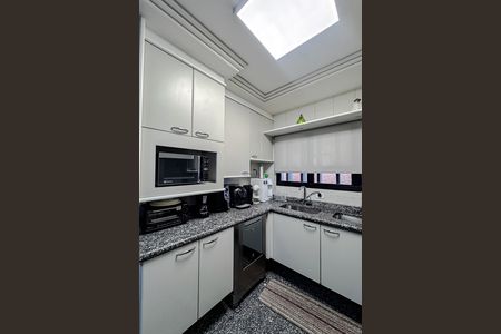 Cozinha de apartamento à venda com 4 quartos, 240m² em Vila Regente Feijó, São Paulo