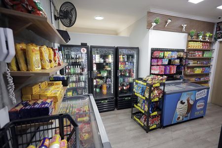 Apartamento para alugar com 55m², 2 quartos e 1 vaga Apartamento para alugar com 55m², 2 quartos e 1 vagaMercado
