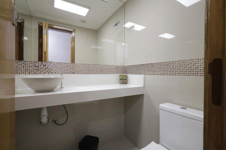 Apartamento para alugar com 55m², 2 quartos e 1 vaga Apartamento para alugar com 55m², 2 quartos e 1 vagaBanheiro