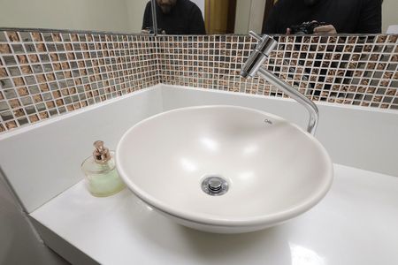 Apartamento para alugar com 55m², 2 quartos e 1 vaga Apartamento para alugar com 55m², 2 quartos e 1 vagaBanheiro