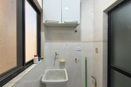 Área de Serviço  de apartamento para alugar com 1 quarto, 50m² em Vila Tupi, Praia Grande
