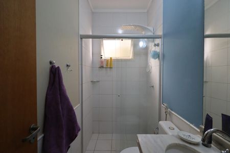Casa de condomínio para alugar com 170m², 3 quartos e 2 vagasBanheiro