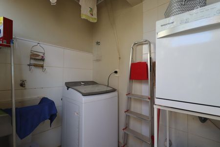 Casa de condomínio para alugar com 170m², 3 quartos e 2 vagasÁrea de Serviço
