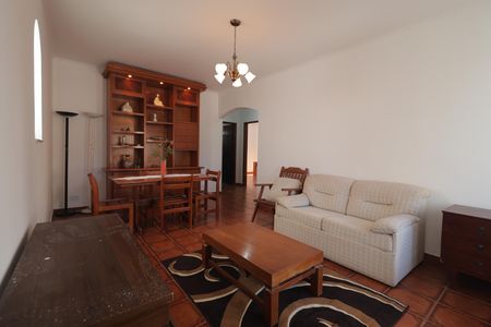 Casa para alugar com 3 quartos, 200m² em Vila São José, São Paulo