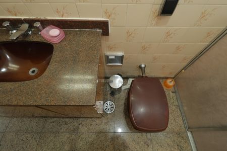 Banheiro do Quarto 1 de casa para alugar com 3 quartos, 200m² em Vila São José, São Paulo