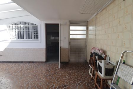 Área de Serviço de casa para alugar com 3 quartos, 200m² em Vila São José, São Paulo