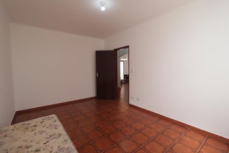 Quarto 2 de casa para alugar com 3 quartos, 200m² em Vila São José, São Paulo