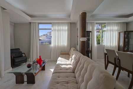 Apartamento à venda com 161m², 4 quartos e 3 vagas