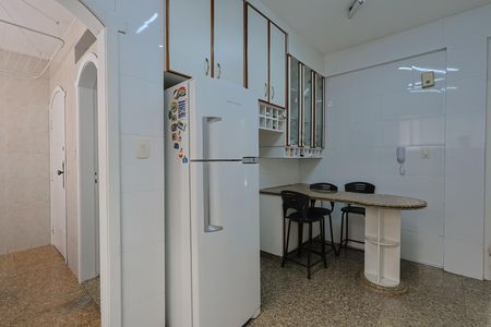 Apartamento à venda com 161m², 4 quartos e 3 vagas