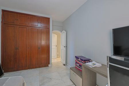 Apartamento à venda com 161m², 4 quartos e 3 vagas