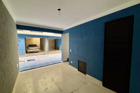 Garagem de casa à venda com 2 quartos, 85m² em Vila Ré, São Paulo