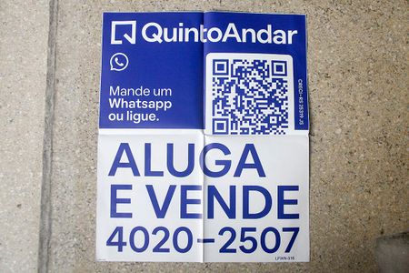 Placa de apartamento para alugar com 2 quartos, 80m² em Centro Histórico, Porto Alegre