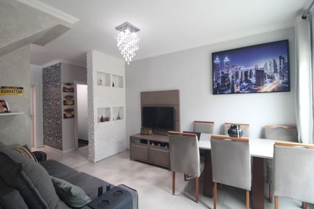 Sala de casa de condomínio para alugar com 2 quartos, 78m² em Cidade Ademar, São Paulo