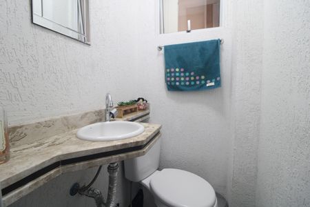 Lavabo de casa de condomínio para alugar com 2 quartos, 78m² em Cidade Ademar, São Paulo