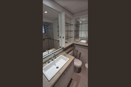 Apartamento para alugar com 99m², 3 quartos e 2 vagasBanheiro