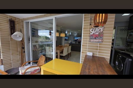 Apartamento para alugar com 99m², 3 quartos e 2 vagasCozinha