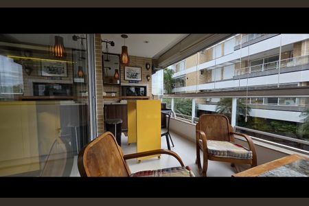 Apartamento para alugar com 99m², 3 quartos e 2 vagasVaranda
