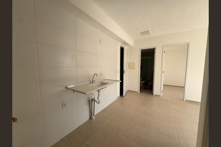 Cozinha de apartamento para alugar com 2 quartos, 40m² em Jardim Boa Vista (zona Oeste), Osasco