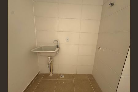 Área de Serviço de apartamento para alugar com 2 quartos, 40m² em Jardim Boa Vista (zona Oeste), Osasco