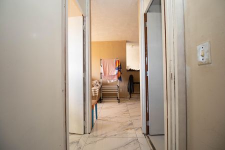 Corredor de apartamento à venda com 2 quartos, 52m² em Bl F, Brasília