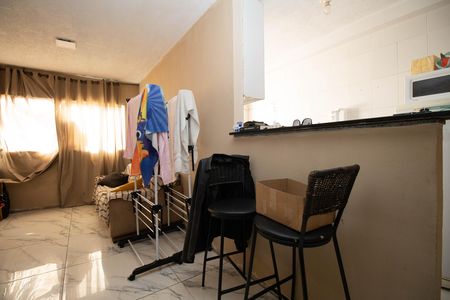 Sala de apartamento à venda com 2 quartos, 52m² em Bl F, Brasília
