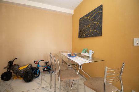 Apartamento à venda com 52m², 2 quartos e 1 vaga Apartamento à venda com 52m², 2 quartos e 1 vagaSala