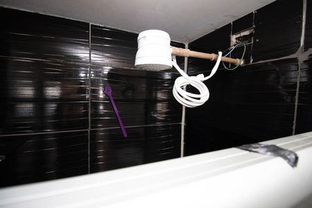 Banheiro Social de apartamento à venda com 2 quartos, 52m² em Bl F, Brasília