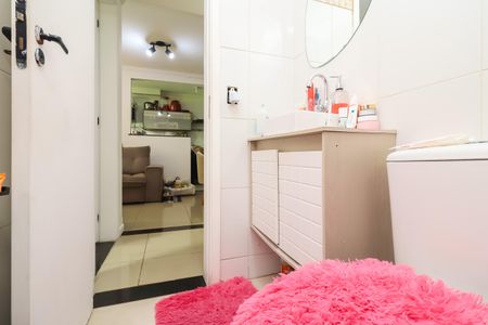 Banheiro de apartamento à venda com 2 quartos, 41m² em Vila Chabilandia, São Paulo