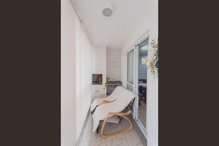 Apartamento à venda com 87m², 3 quartos e 2 vagas Apartamento à venda com 87m², 3 quartos e 2 vagasSacada da Sala