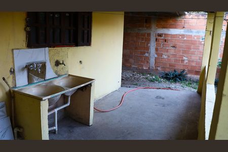 Área de serviço de casa para alugar com 2 quartos, 425m² em Extensão do Bosque, Rio das Ostras