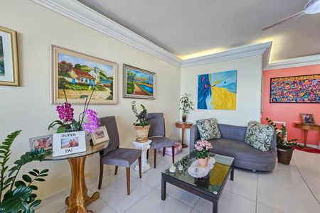 Apartamento para alugar com 196m², 3 quartos e 1 vaga