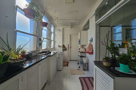 Apartamento para alugar com 196m², 3 quartos e 1 vaga