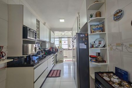 Apartamento para alugar com 196m², 3 quartos e 1 vaga