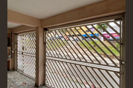 Garagem de casa para alugar com 3 quartos, 180m² em Jardim D’abril, Osasco