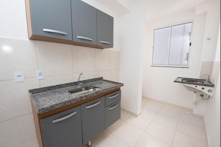 Casa de condomínio para alugar com 50m², 2 quartos e 1 vaga Casa de condomínio para alugar com 50m², 2 quartos e 1 vagaCozinha e Área de Serviço