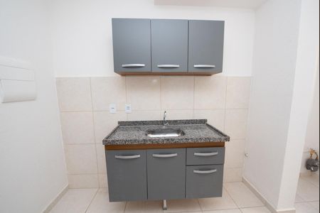 Casa de condomínio para alugar com 50m², 2 quartos e 1 vaga Casa de condomínio para alugar com 50m², 2 quartos e 1 vagaCozinha e Área de Serviço