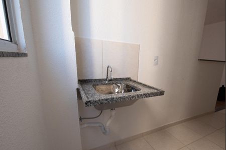 Casa de condomínio para alugar com 50m², 2 quartos e 1 vaga Casa de condomínio para alugar com 50m², 2 quartos e 1 vagaCozinha e Área de Serviço