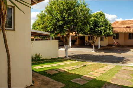 Casa de condomínio à venda com 69m², 3 quartos e 2 vagasÁrea externa