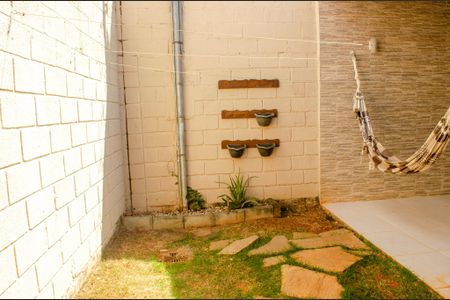 Casa de condomínio à venda com 69m², 3 quartos e 2 vagasÁrea externa